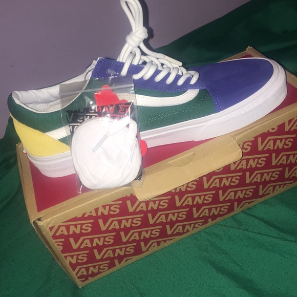 vans shoes yacht club
